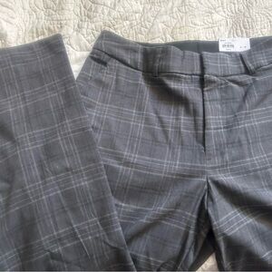 Brand new Nine west gray and white pants woman size 6-8